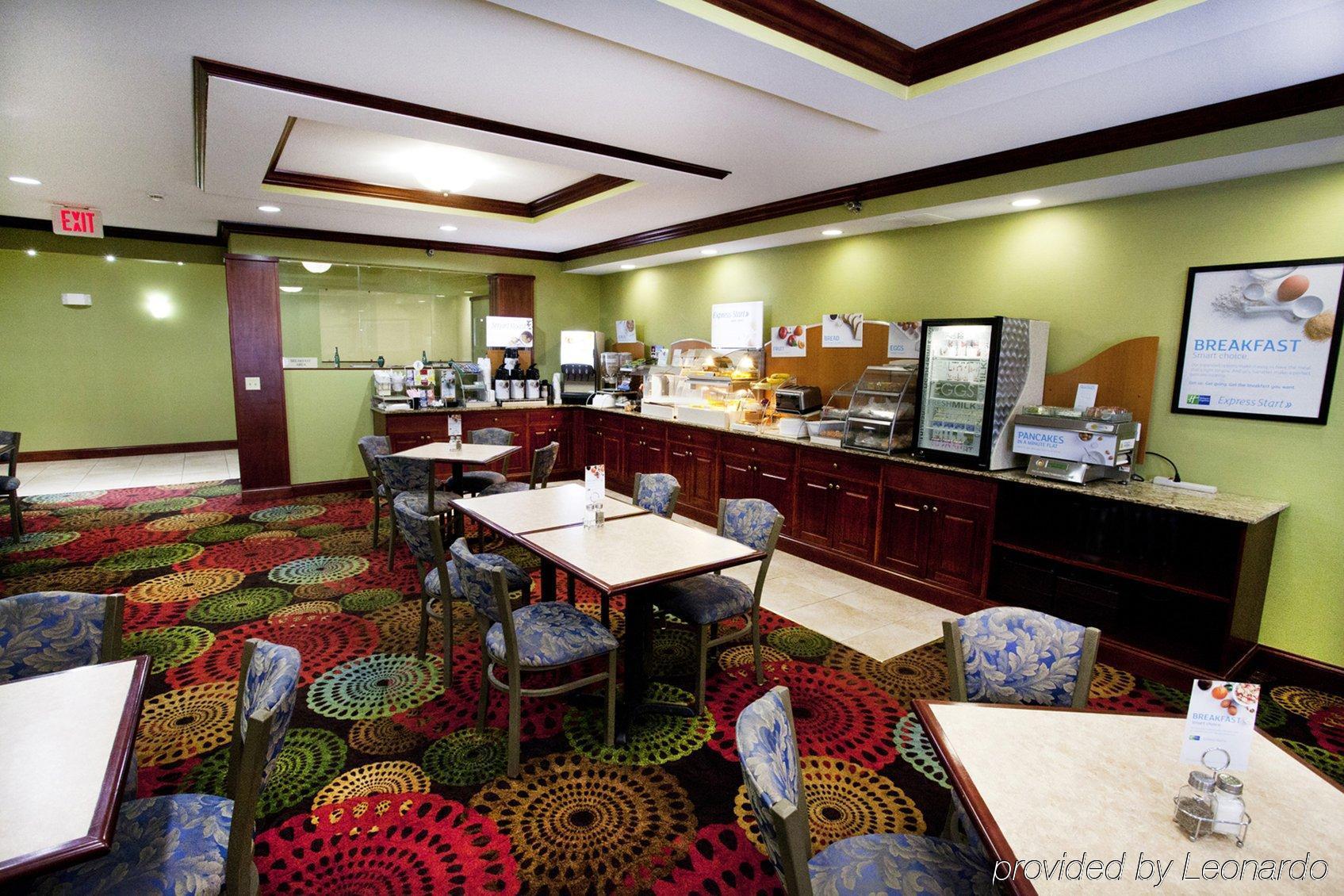 Holiday Inn Express Jamestown By Ihg Екстериор снимка