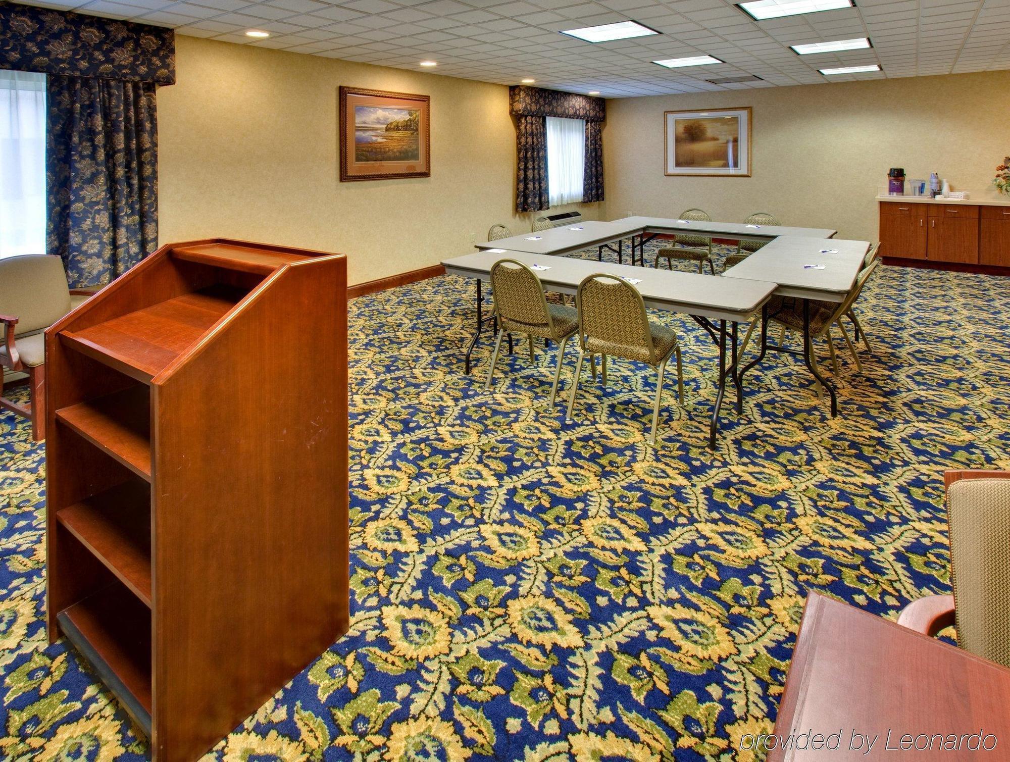 Holiday Inn Express Jamestown By Ihg Екстериор снимка