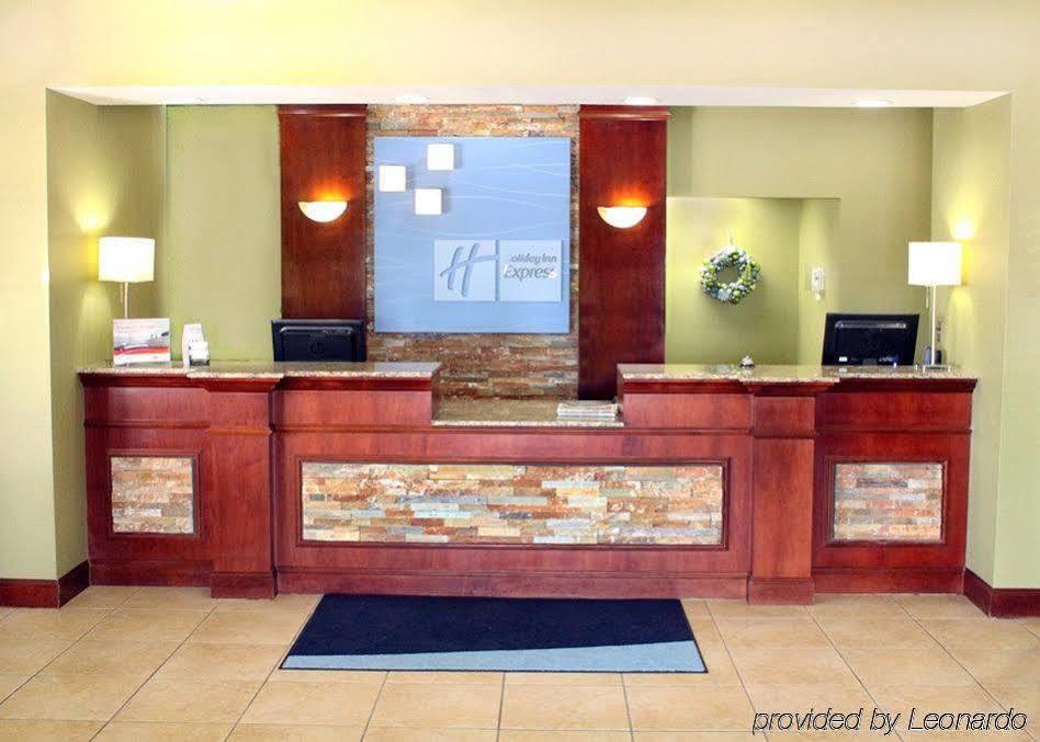 Holiday Inn Express Jamestown By Ihg Екстериор снимка